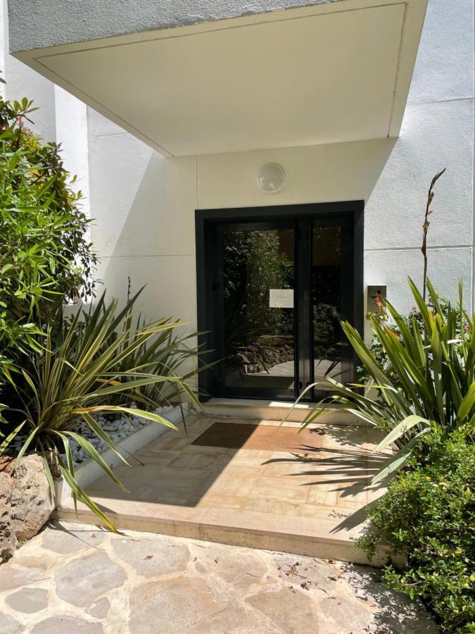 Superbe Studio Lumineux Sur Cannes Avec Terrasse ! A Quelques Minutes De La Celebre Rue D'Antibes ! Kültér fotó